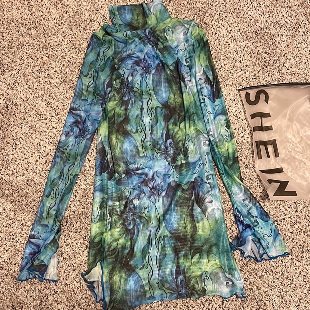 Ruffled detail dress